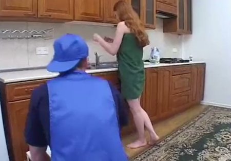 Хамство парню закончилось изнасилованием для модели